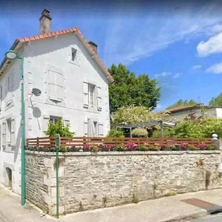 Montemboeuf Centre Town House Free Wifi Villa Exterior photo